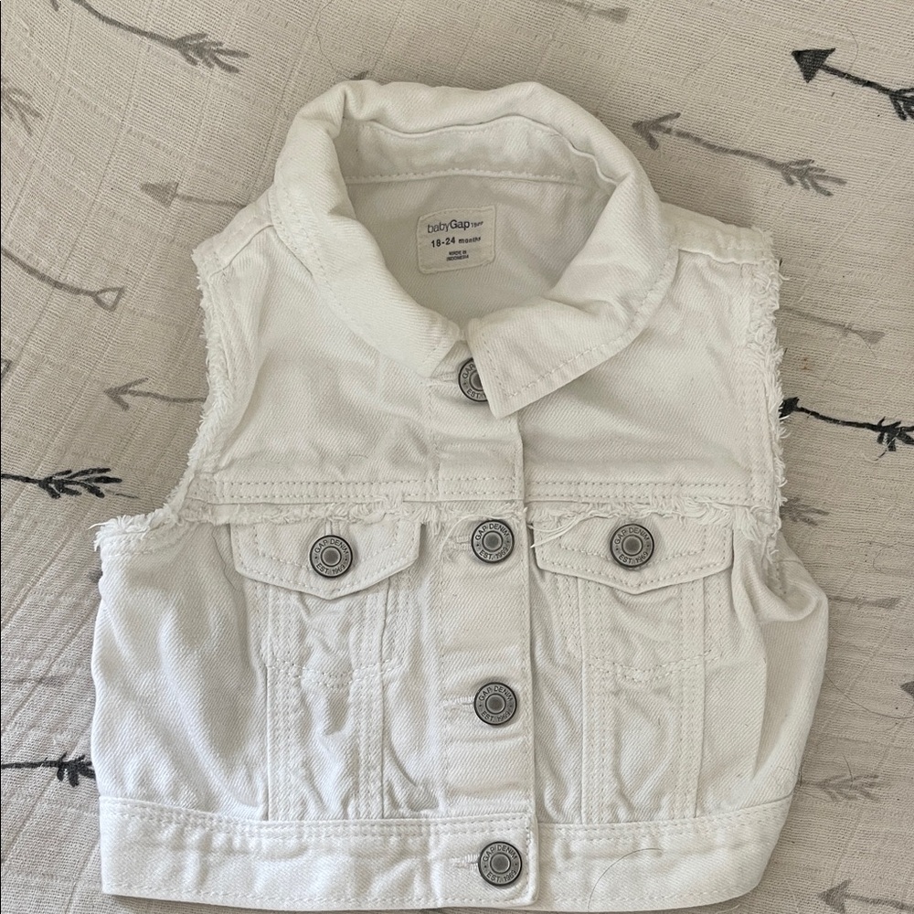 GAP White Denim Sleeveless Vest